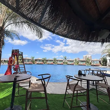 Grand Sapphire Luxury 2br Direct Pool Access E1 *