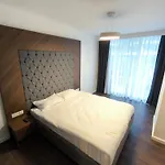 Grand Sapphire Luxury 2br Direct Pool Access E1 * Agios Georgios (Famagusta)