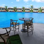 Grand Sapphire Luxury 2br Direct Pool Access E1 * Agios Georgios (Famagusta)